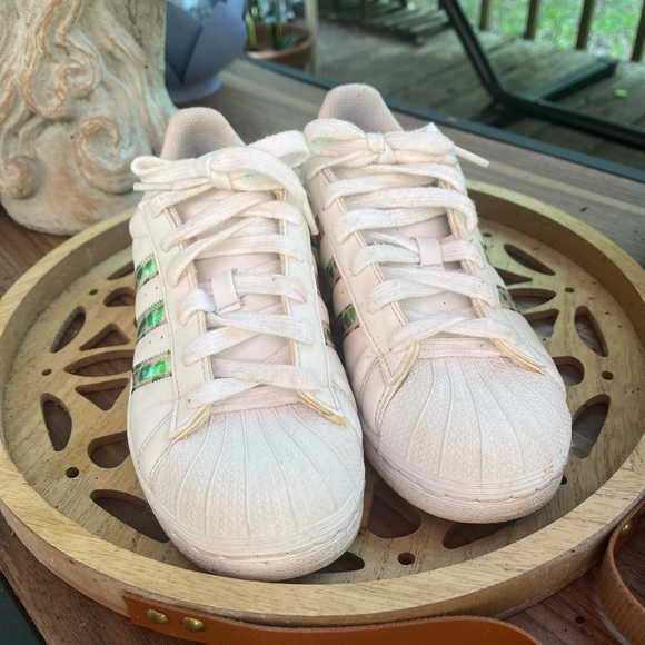 Adidas’s ShellToe Allstar Cheetah Holographic women’s shoes size 5.5 fits bigger - Picture 10 of 11